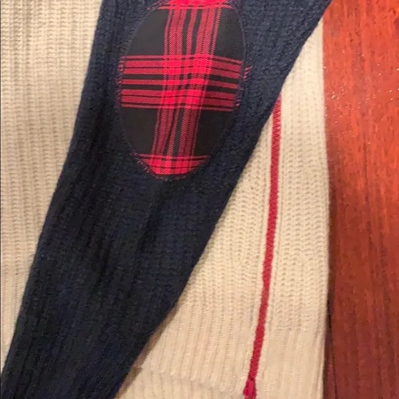 Colorblock Sweater with Plaid Accents - Picture 3 of 4